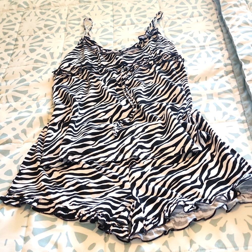 Zebra Print Tank Set